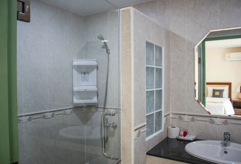 فندق Panjai's Place