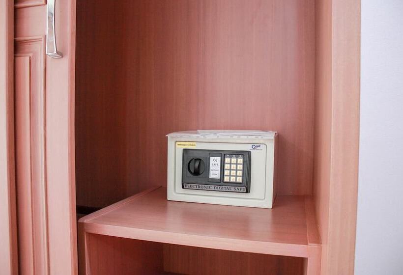 فندق Panjai's Place