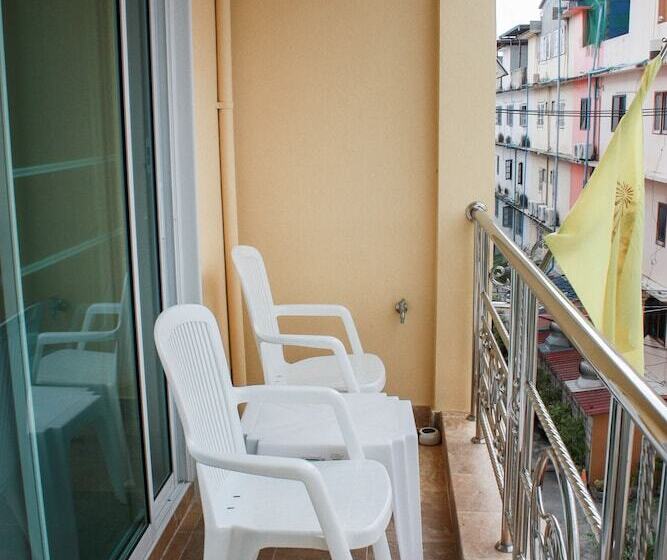 فندق Panjai's Place