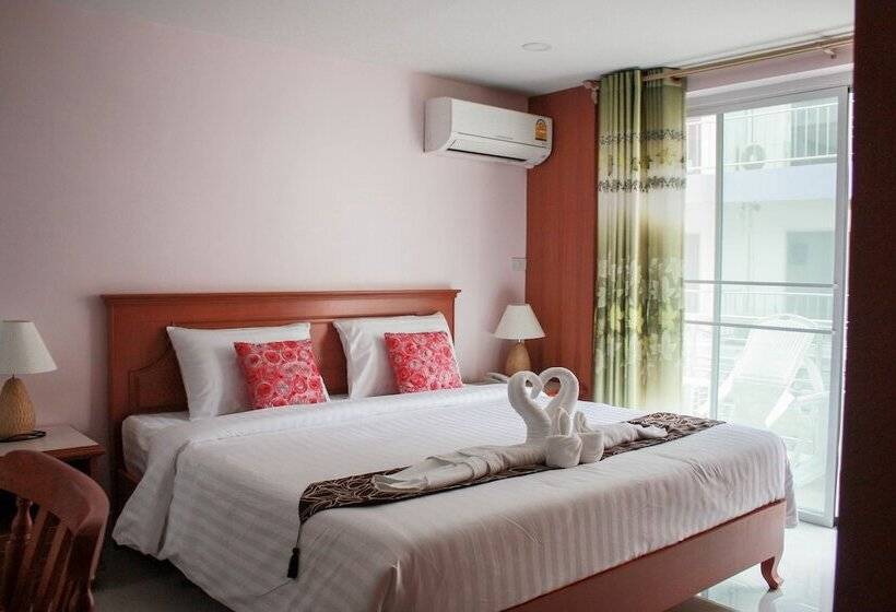 فندق Panjai's Place