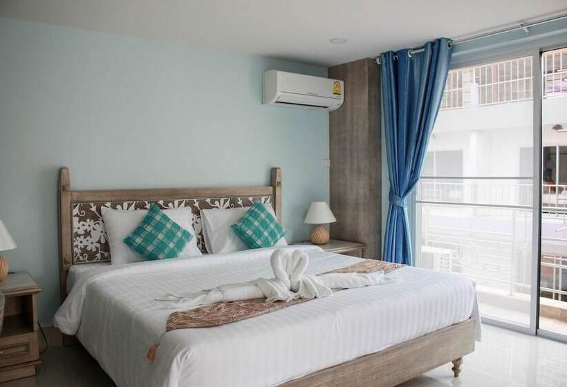 فندق Panjai's Place