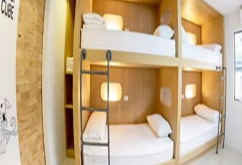 هتل Sleep Cube