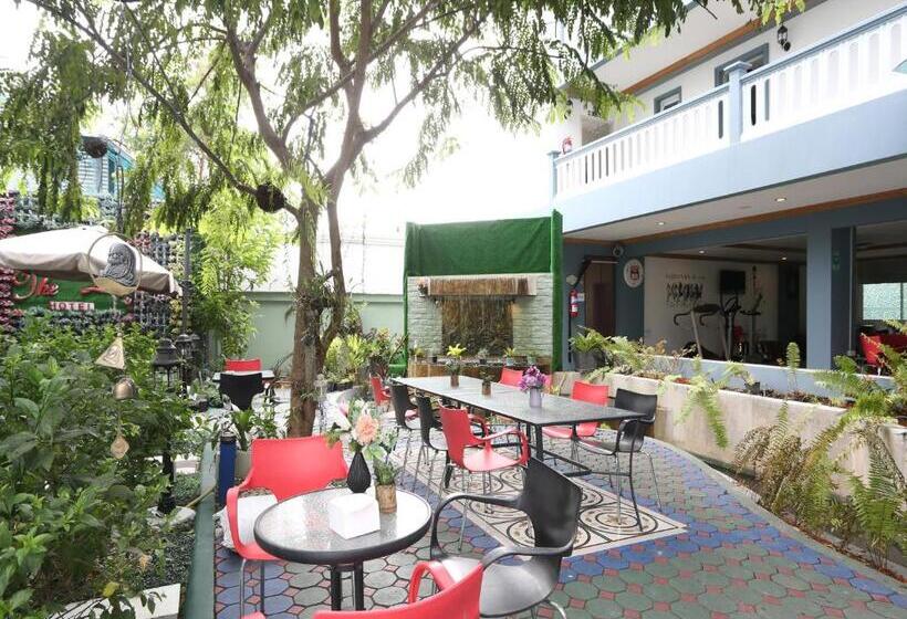 בית מלון כפרי The Lilly