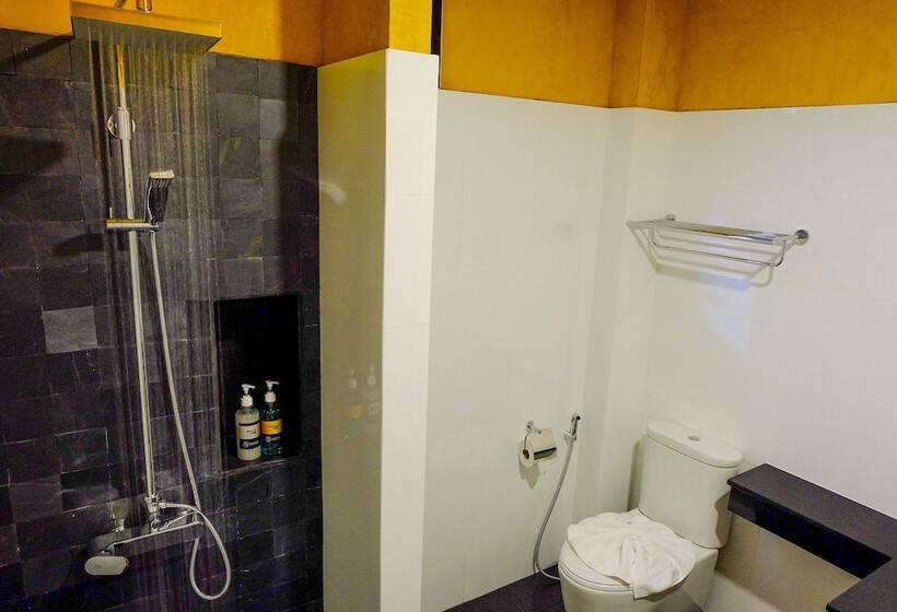 فندق The Umbrella House   Sha Extra Plus