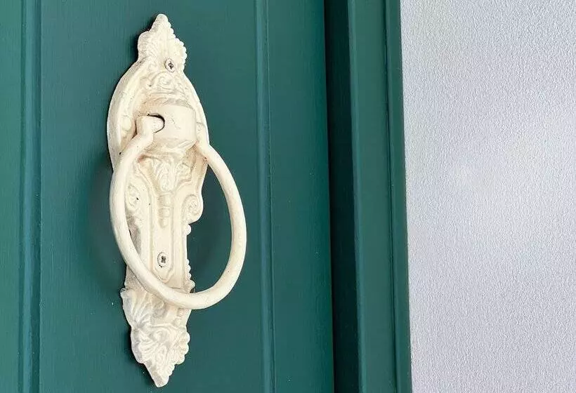 La Maison One B&b