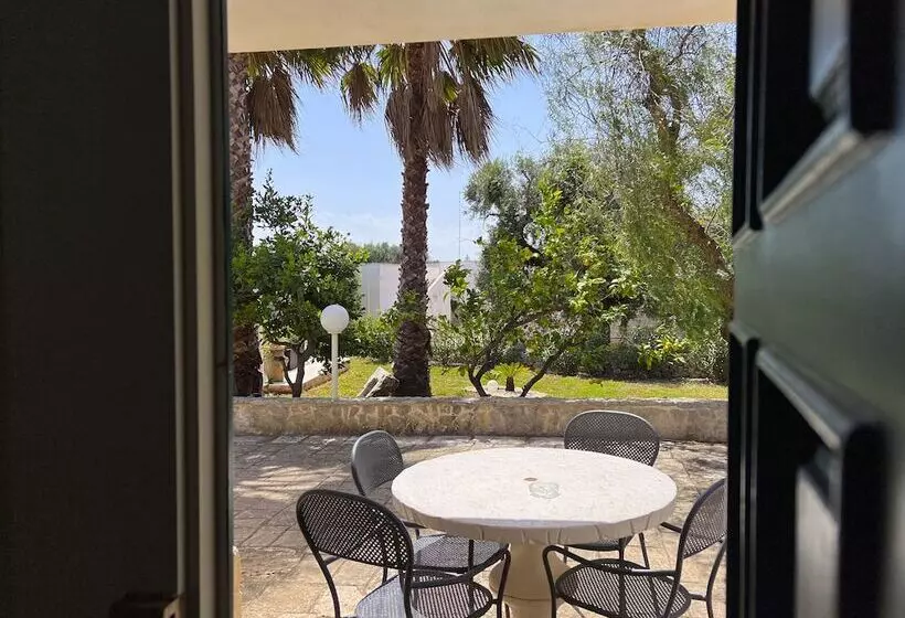 La Maison One B&b