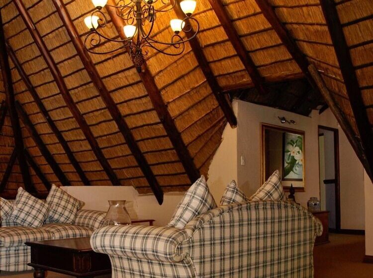 פנסיון Monchique Boutique Guest House