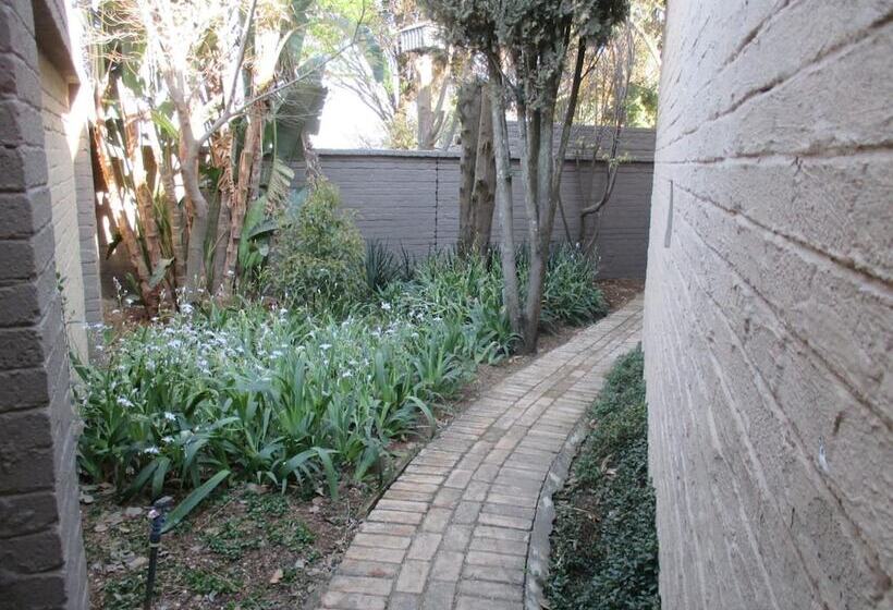 פנסיון Monchique Boutique Guest House