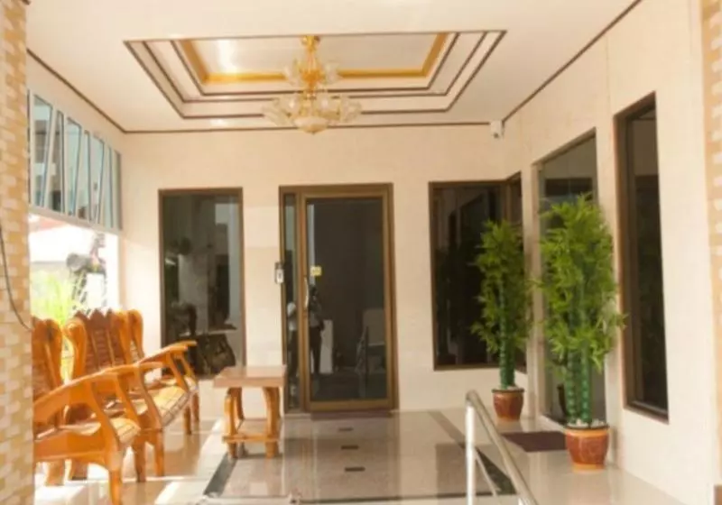 هتل Sorrento  And Residence