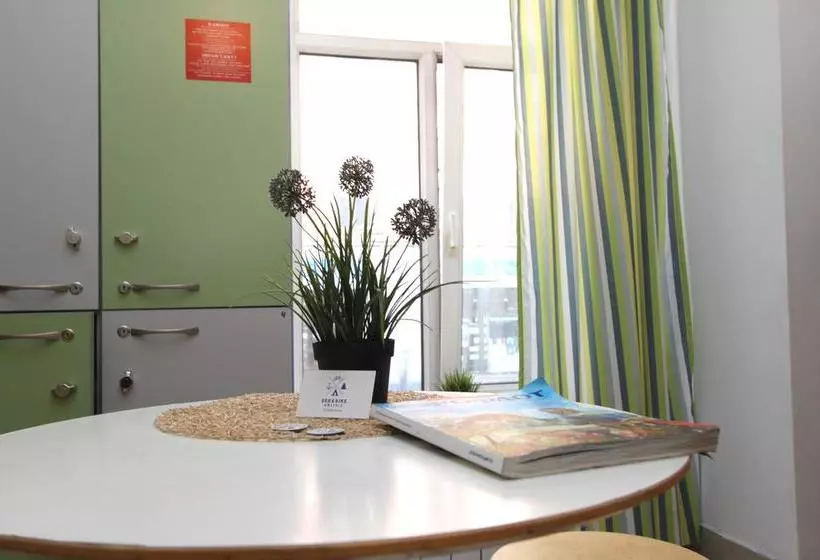 Hostel Bedandbike Rooms