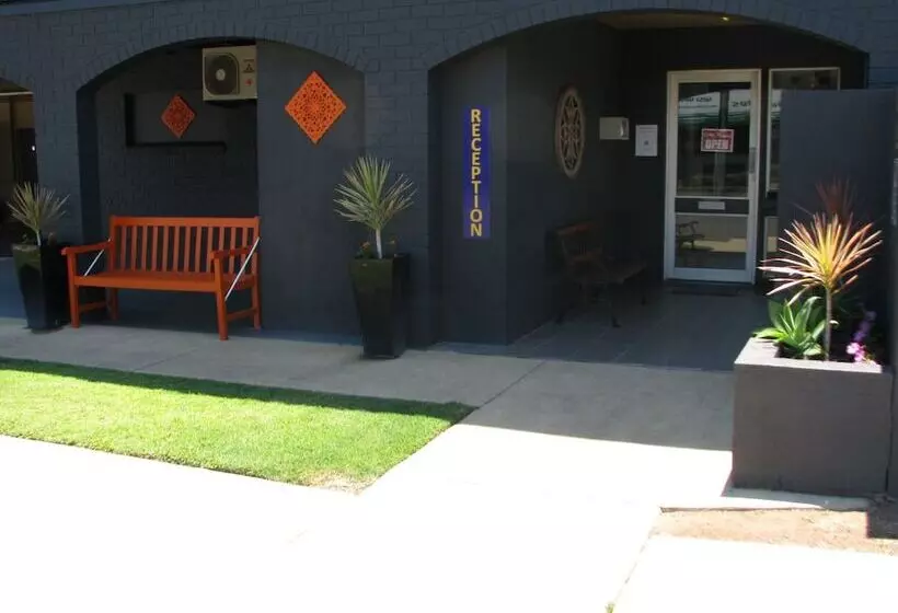 Charm City Motel