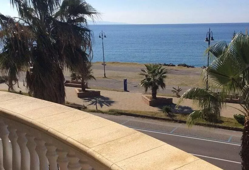 Cridda Hotel & Restaurant