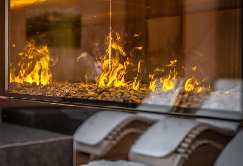 Dolomitenhotel Weisslahnbad