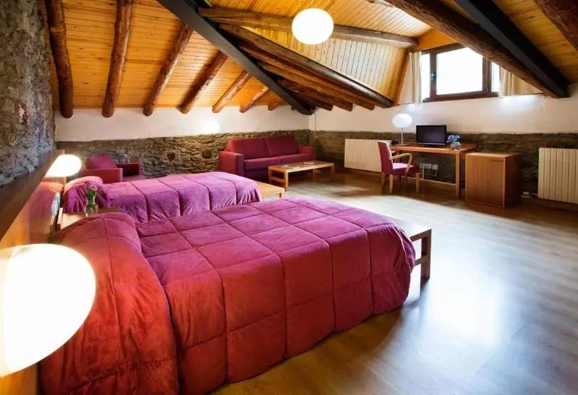 Hotelli Allotjament Rural Cal Miquel