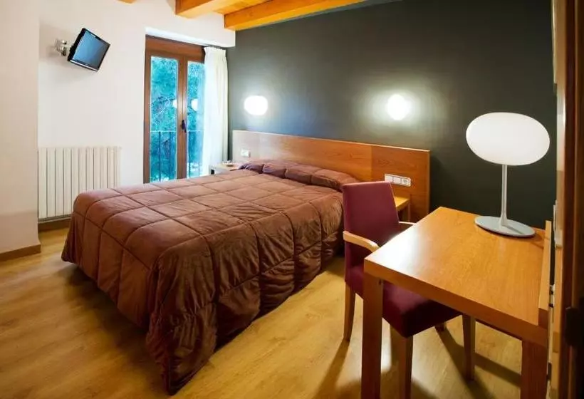 Hotelli Allotjament Rural Cal Miquel