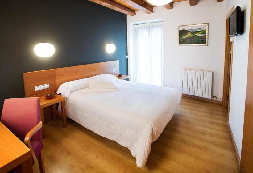 فندق Allotjament Rural Cal Miquel