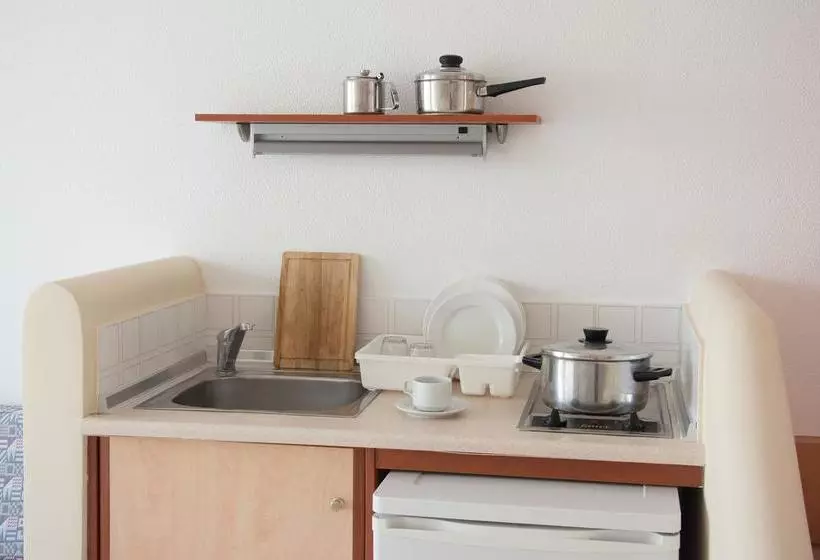 Hotelli Asteraki Apart