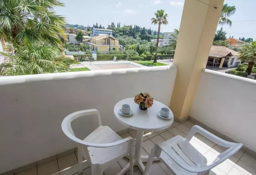 Hotelli Asteraki Apart