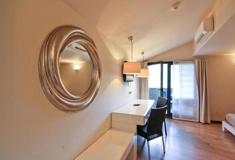 ホテル Dolcet L´