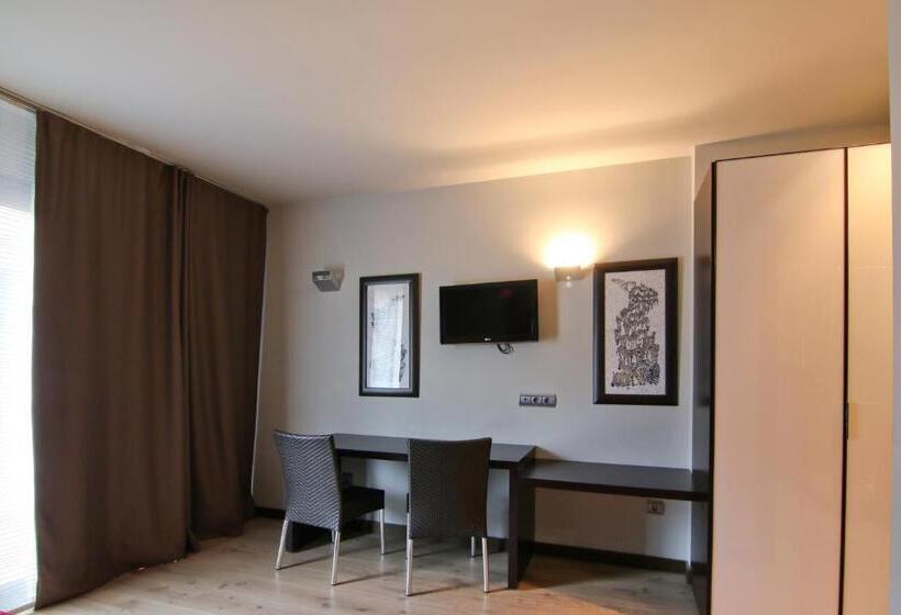 ホテル Dolcet L´