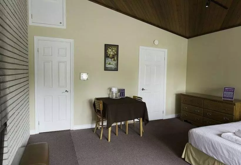 Hotelli Elevate Rooms Parkside Retreat B&b