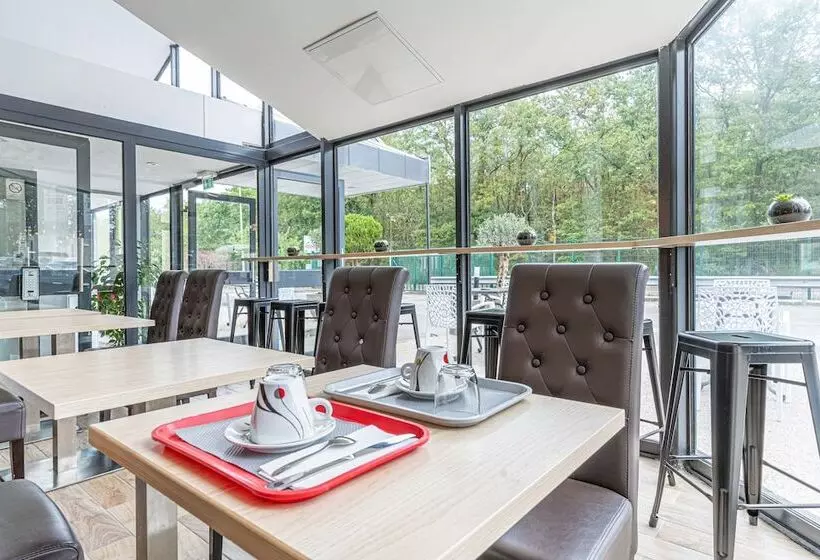 Fasthotel Cleon Rouen Sud