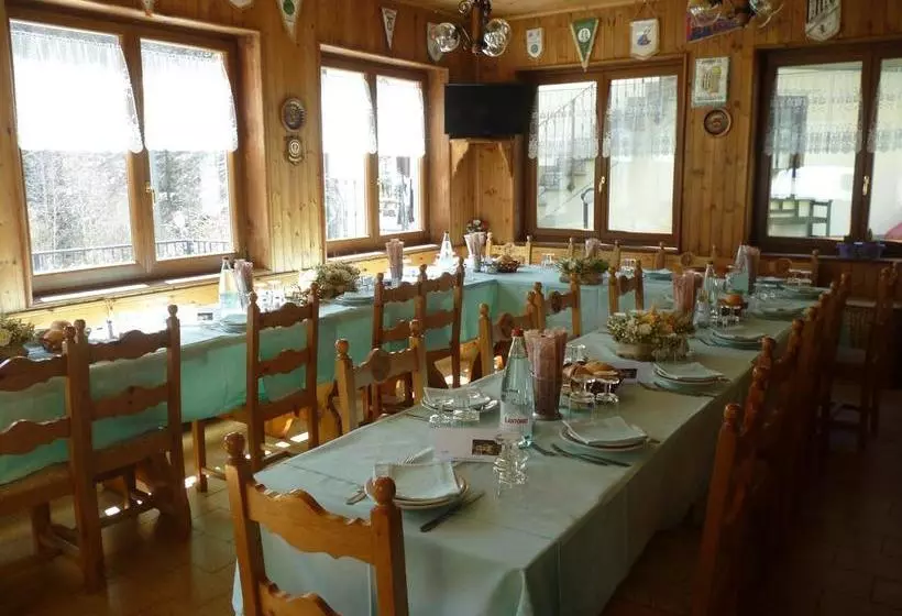 Hotelli Fior Di Roccia