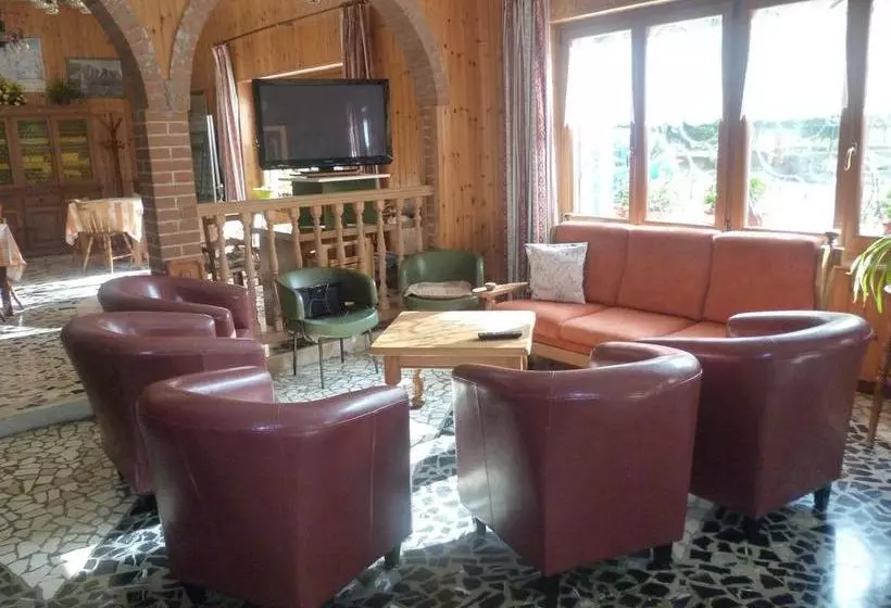 Hotelli Fior Di Roccia