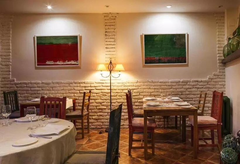 هتل Restaurante Cabo Vidío