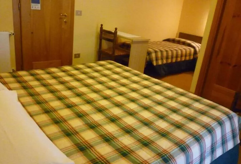Hotelli I Rododendri