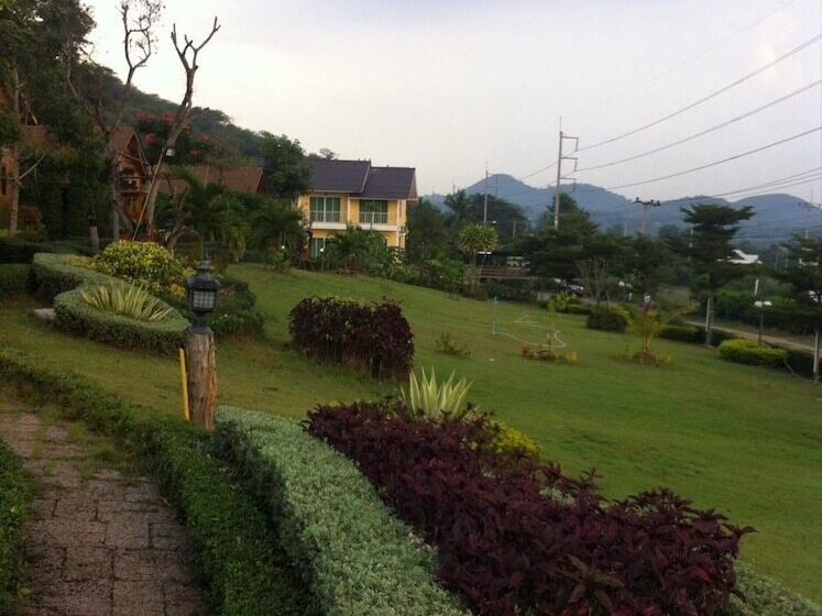 فندق Mai Ngern Mai Thong Resort