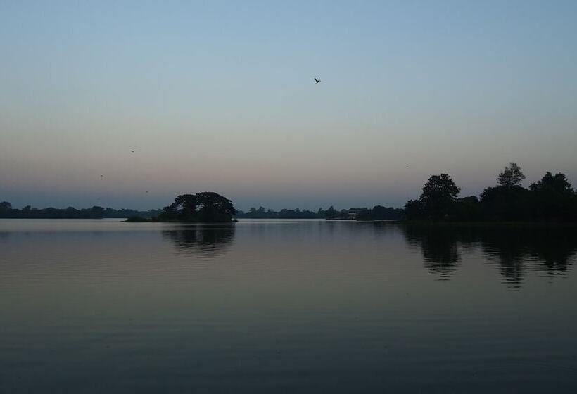 هتل Pan Pacific Yangon