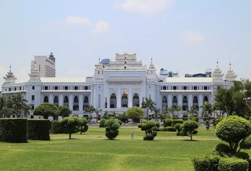 ホテル Pan Pacific Yangon