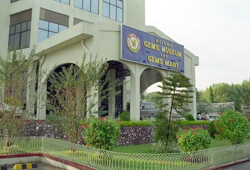 ホテル Pan Pacific Yangon