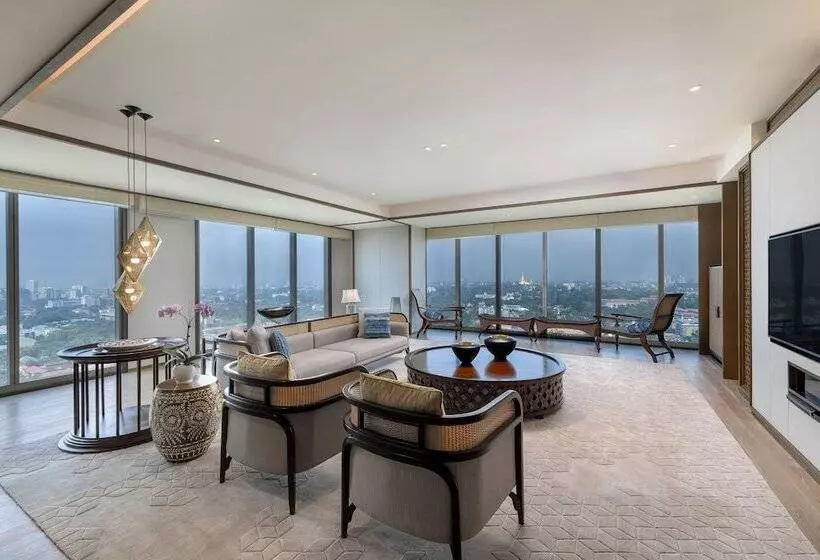 ホテル Pan Pacific Yangon