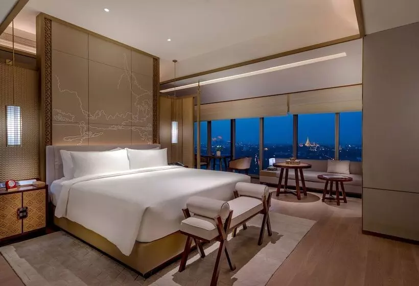 ホテル Pan Pacific Yangon