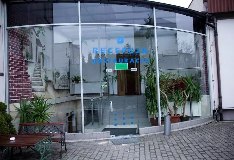 ホテル Politański