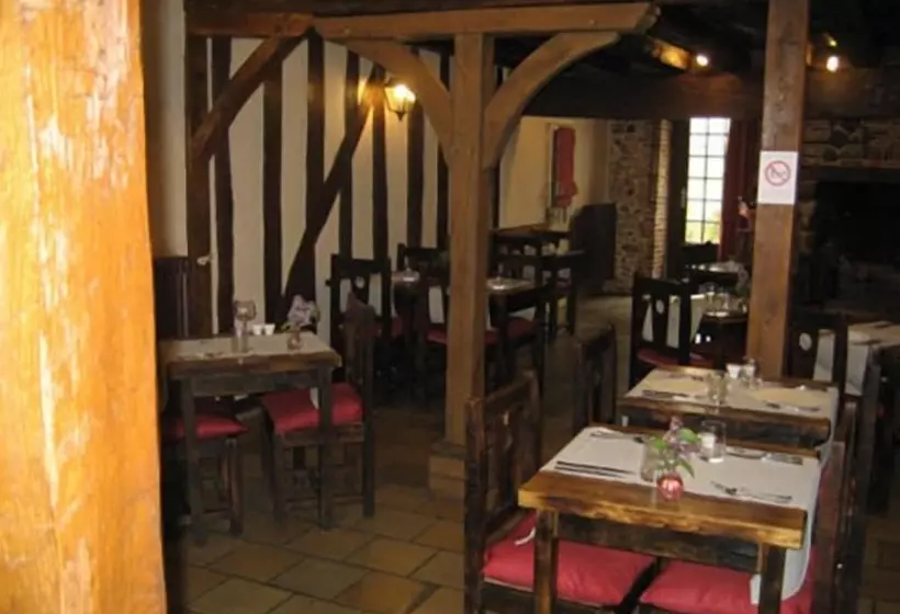 Logis Hotel Restaurant Le Cheval Blanc