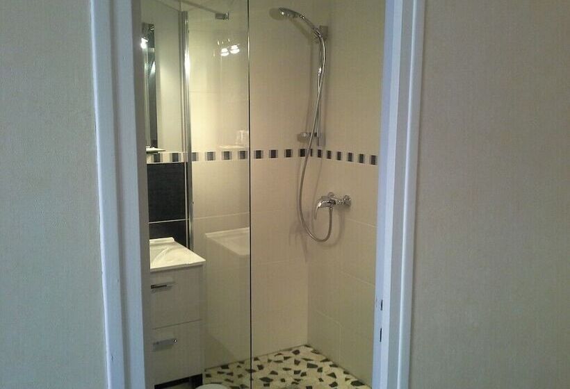 Logis Hotel Restaurant Le Cheval Blanc