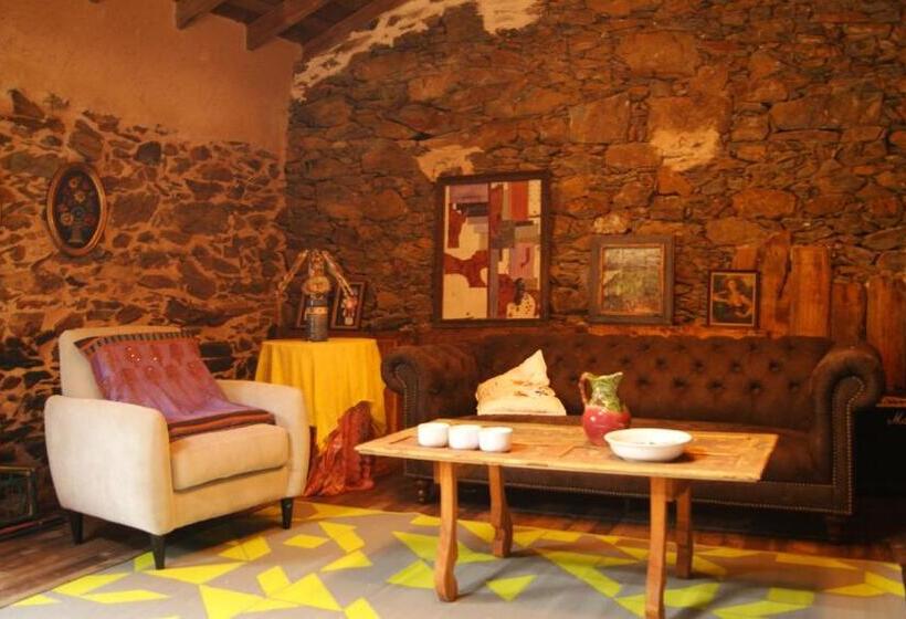 Отель Rural Las Campares