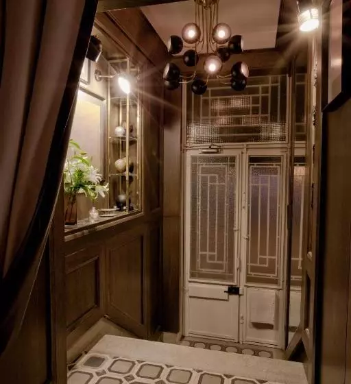 هتل Urban Suites