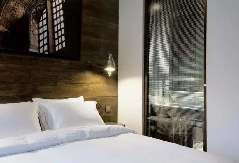 هتل Urban Suites