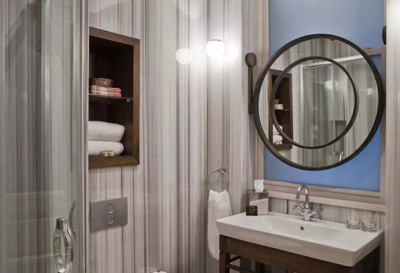 هتل Urban Suites