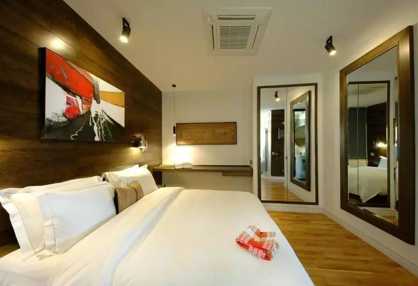 هتل Urban Suites