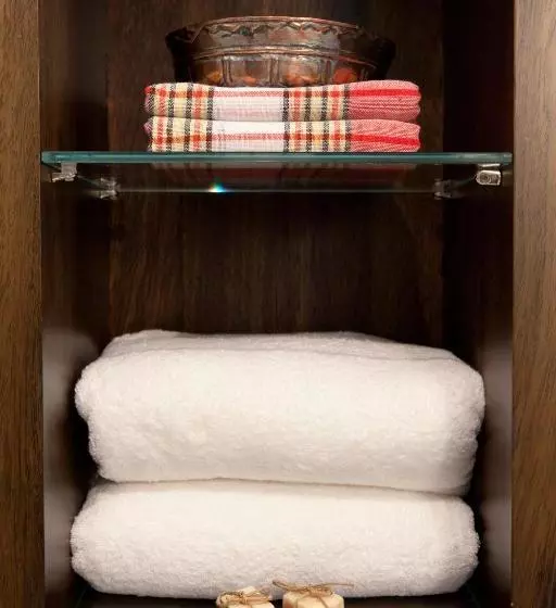 هتل Urban Suites