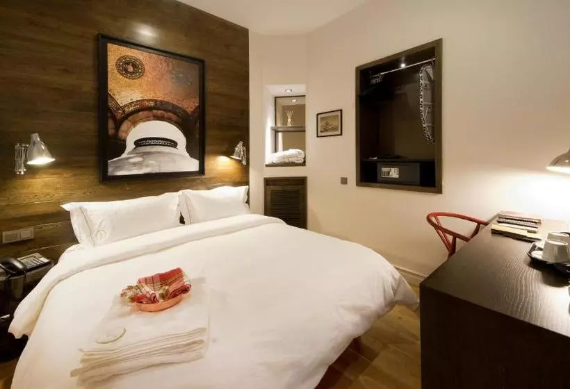 هتل Urban Suites