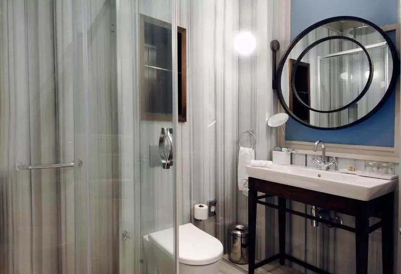 هتل Urban Suites
