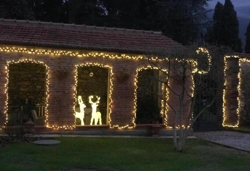 هتل Villa Del Papa