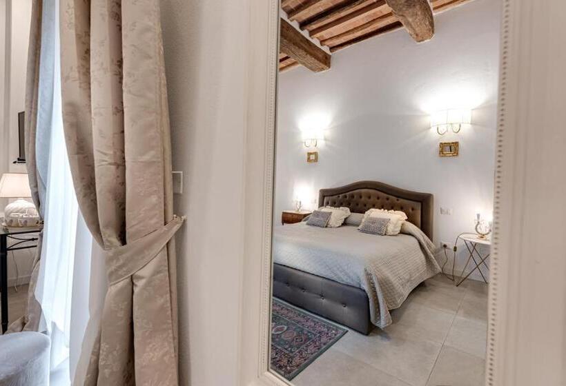 هتل Villa Del Papa