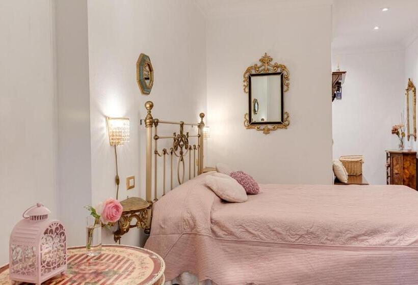 هتل Villa Del Papa